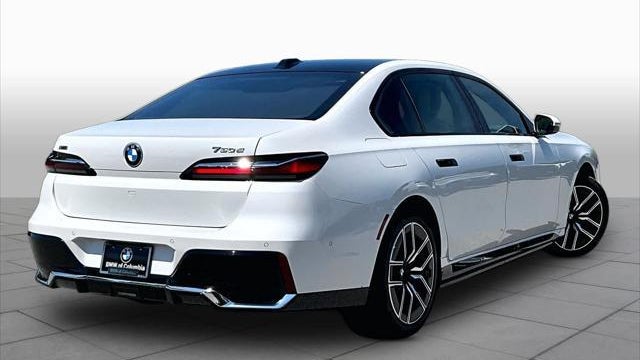 2025 BMW 7 Series 750e xDrive