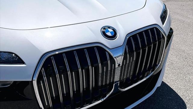 2025 BMW 7 Series 750e xDrive