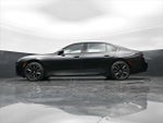 2025 7 Series Thumbnail 30