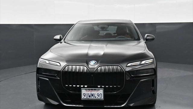 2025 BMW 7 Series 750e xDrive
