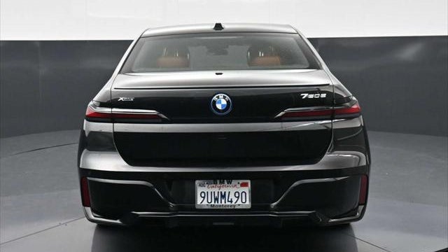 2025 BMW 7 Series 750e xDrive