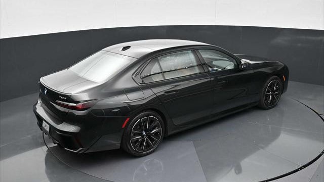 2025 BMW 7 Series 750e xDrive