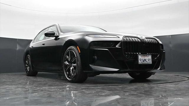 2025 BMW 7 Series 750e xDrive