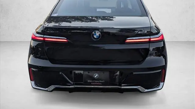 2026 BMW 7 Series 750e xDrive