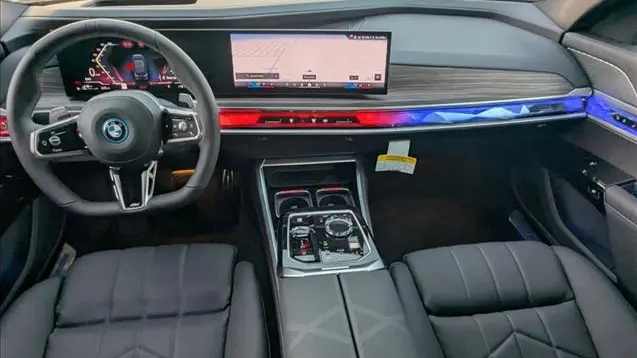 2026 BMW 7 Series 750e xDrive