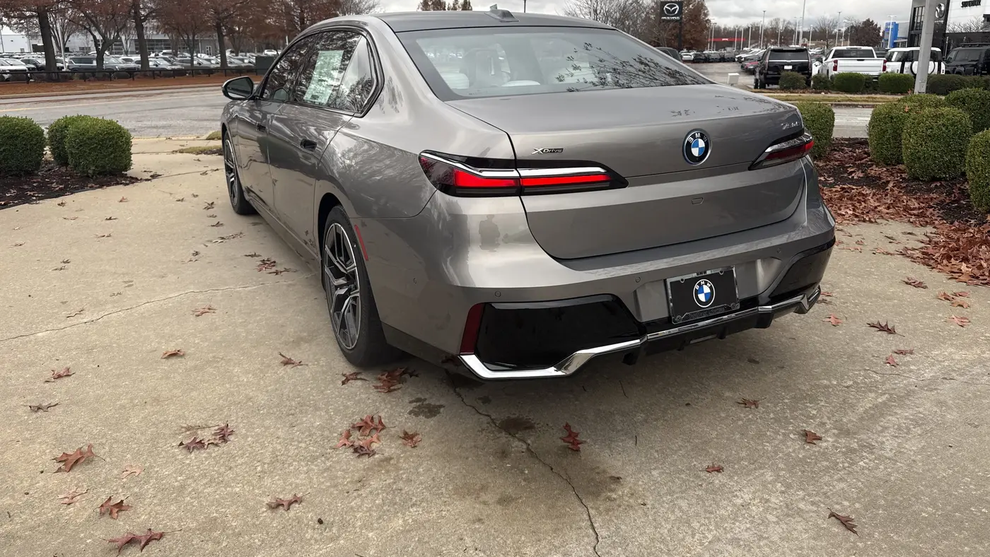 2026 BMW 7 Series 750e xDrive