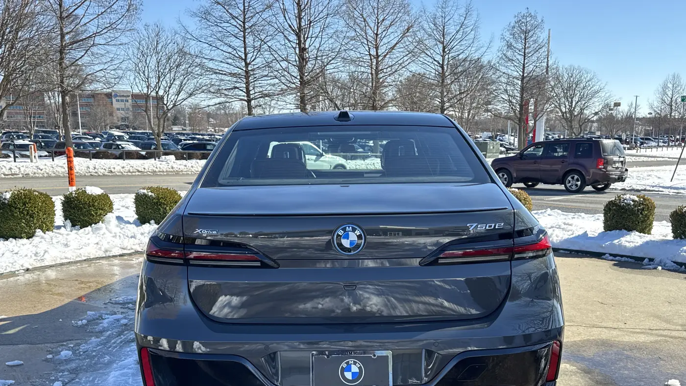 2026 BMW 7 Series 750e xDrive