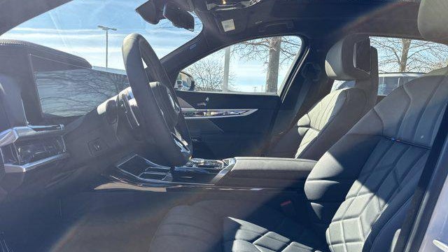 2026 BMW 7 Series 750e xDrive
