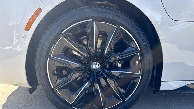 2026 BMW 7 Series 750e xDrive