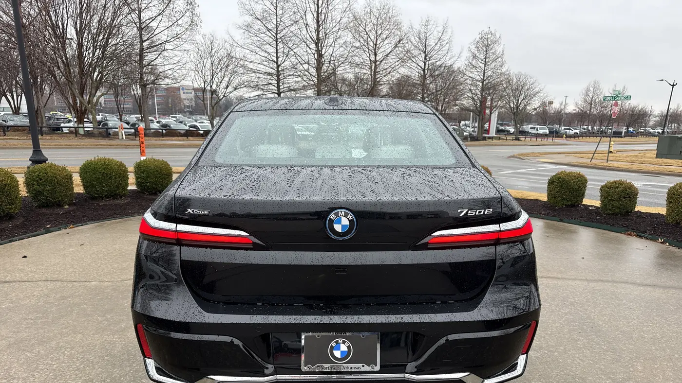 2026 BMW 7 Series 750e xDrive