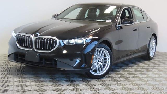 2024 BMW 5 Series 530i