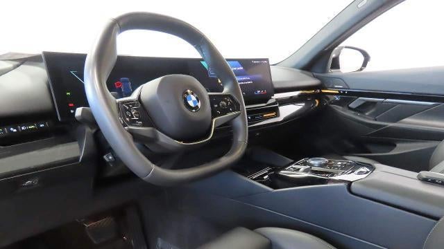 2024 BMW 5 Series 530i