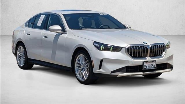 2025 BMW 5 Series 530i