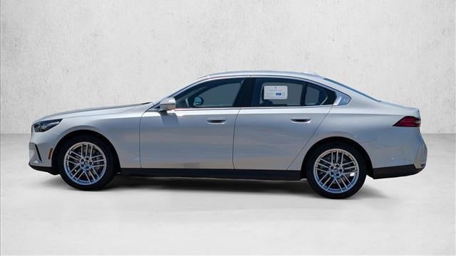 2025 BMW 5 Series 530i
