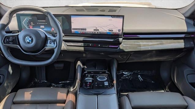 2025 BMW 5 Series 530i