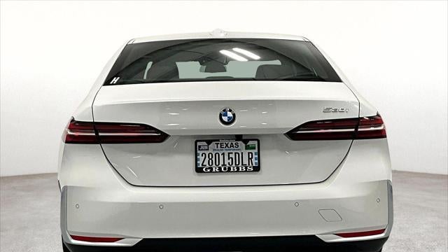 2026 BMW 5 Series 530i