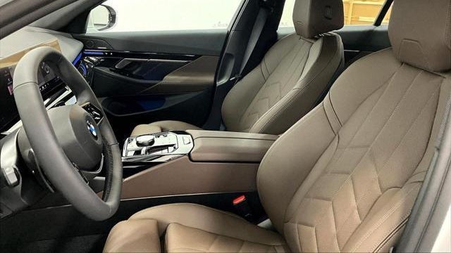 2026 BMW 5 Series 530i