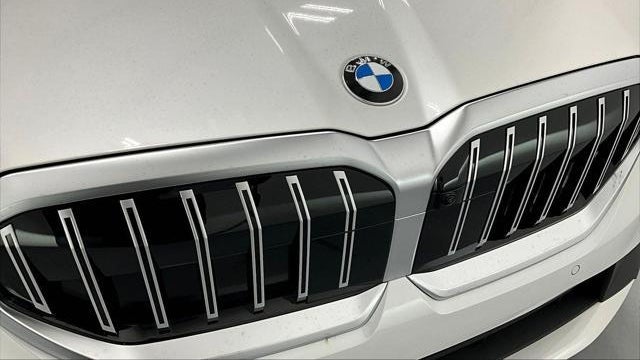 2026 BMW 5 Series 530i
