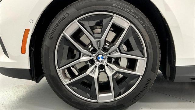 2026 BMW 5 Series 530i