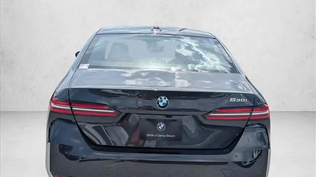 2026 BMW 5 Series 530i