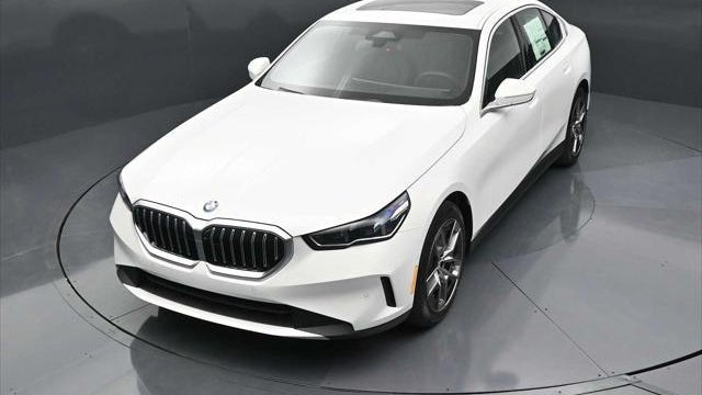 2026 BMW 5 Series 530i