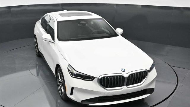 2026 BMW 5 Series 530i