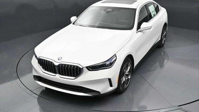 2026 BMW 5 Series 530i