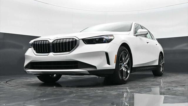 2026 BMW 5 Series 530i