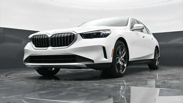 2026 BMW 5 Series 530i