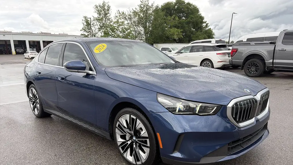 2024 BMW 5 Series 530i