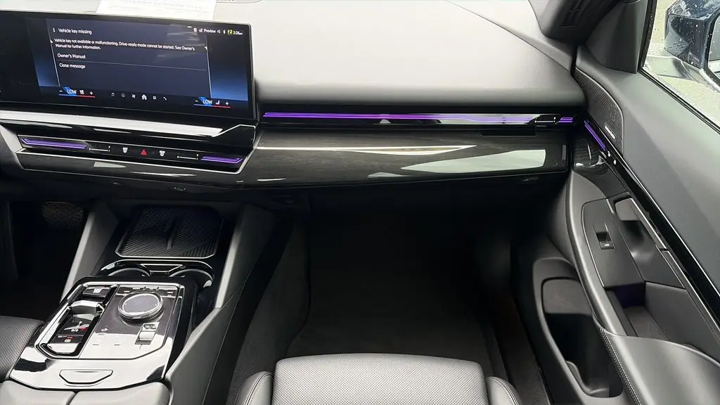 2024 BMW 5 Series 530i