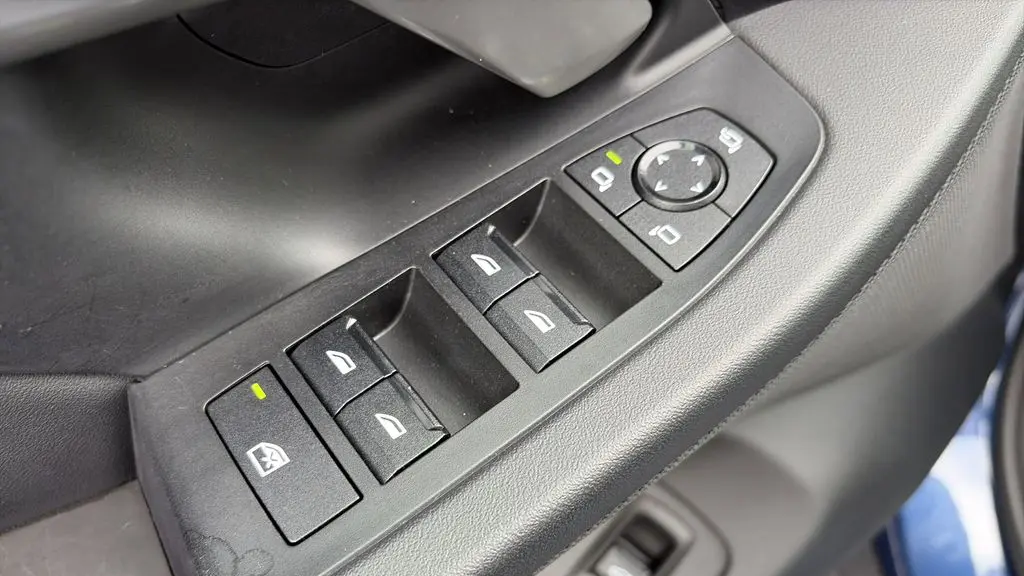 2024 BMW 5 Series 530i