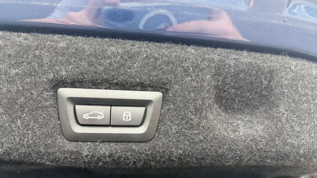 2024 BMW 5 Series 530i
