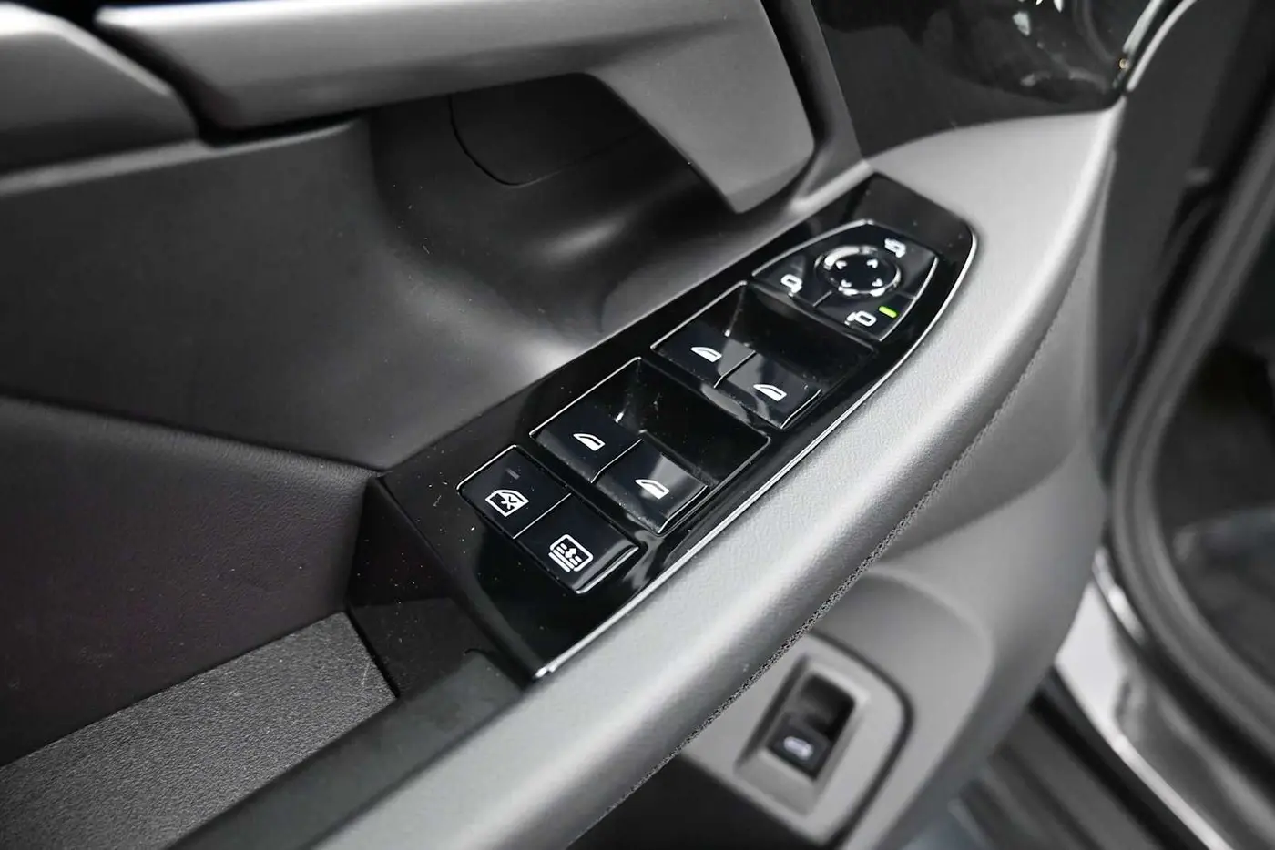 2026 BMW 530i - $59,681