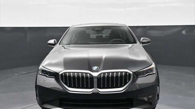 2026 BMW 5 Series 530i