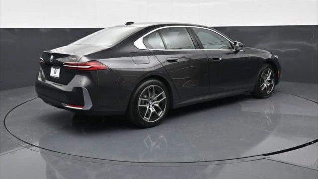 2026 BMW 5 Series 530i