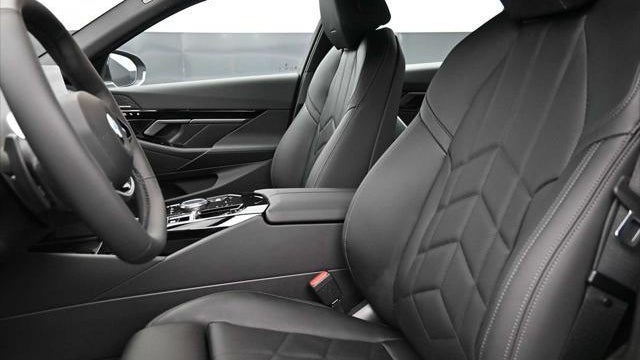 2026 BMW 5 Series 530i