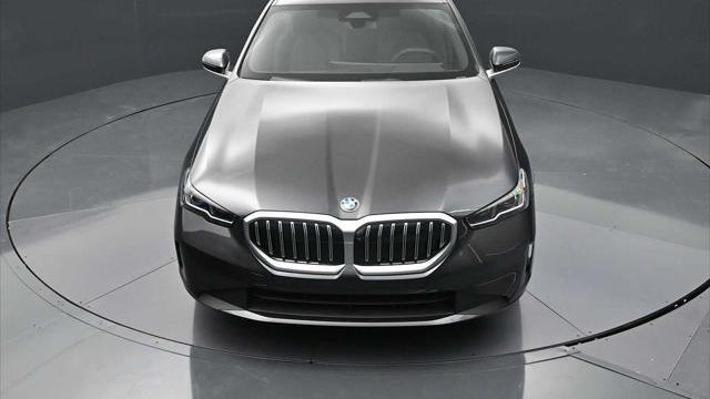 2026 BMW 5 Series 530i