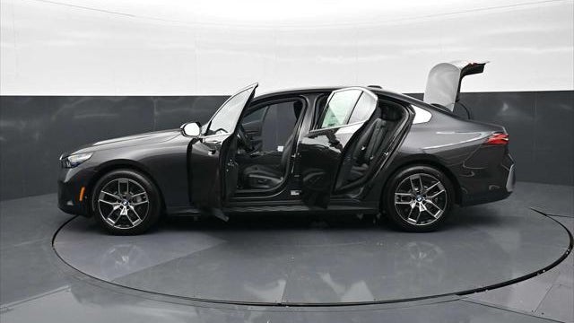 2026 BMW 5 Series 530i