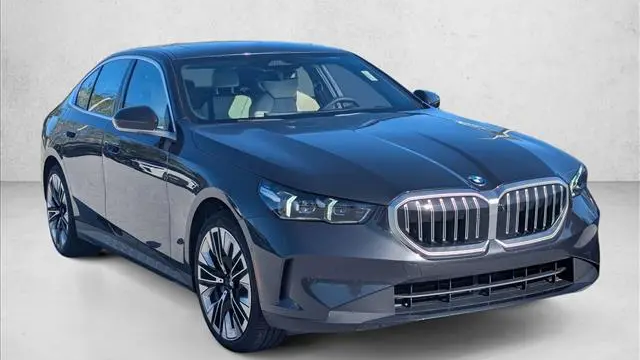2026 BMW 5 Series 530i