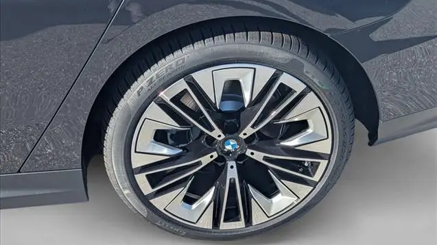2026 BMW 5 Series 530i