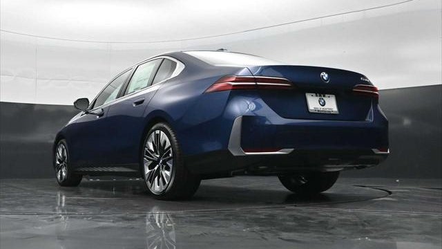 2027 BMW 5 Series 530i