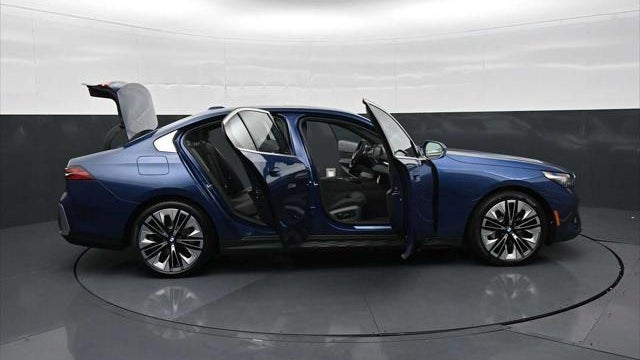 2027 BMW 5 Series 530i