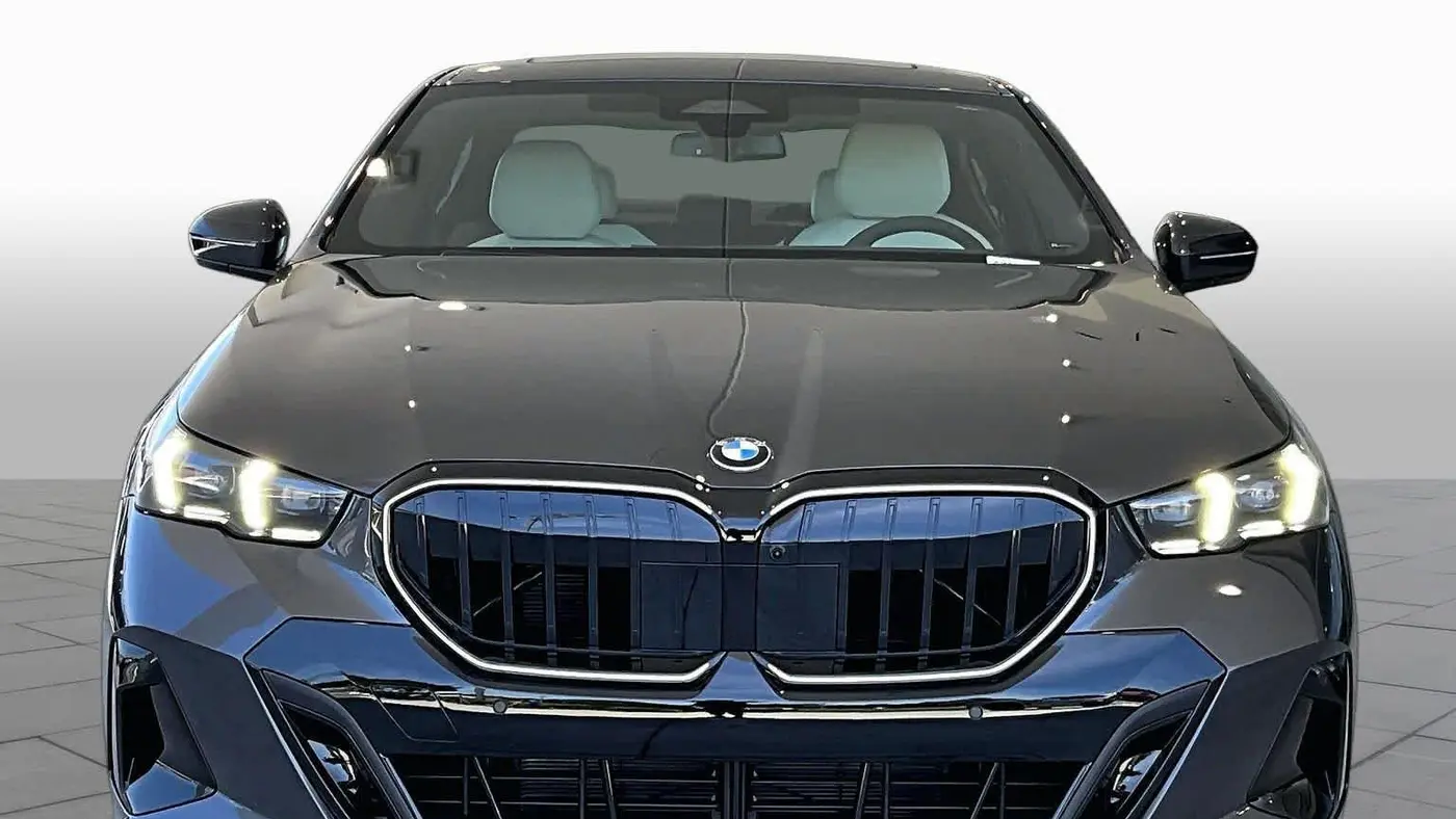 2027 BMW 5 Series 530i