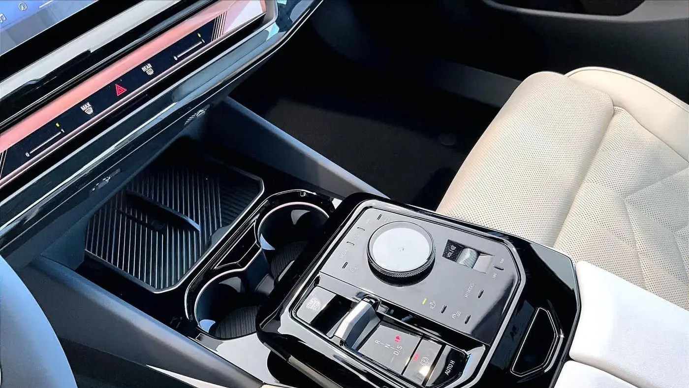 2027 BMW 5 Series 530i