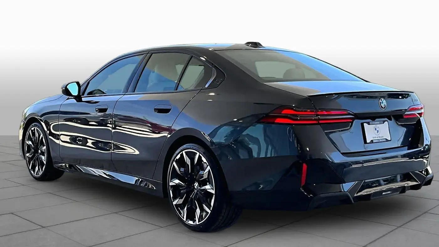 2027 BMW 5 Series 530i