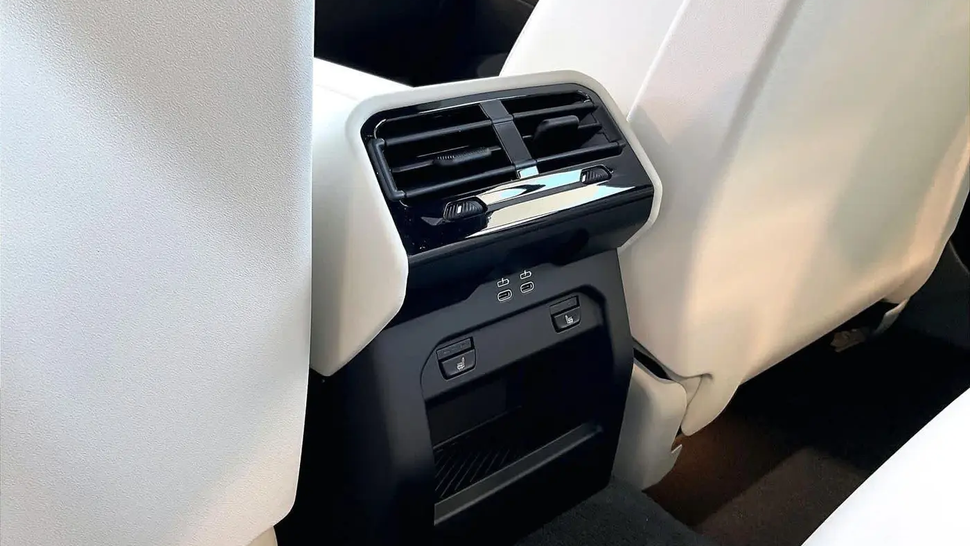 2027 BMW 5 Series 530i