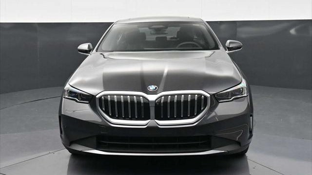 2026 BMW 5 Series 530i