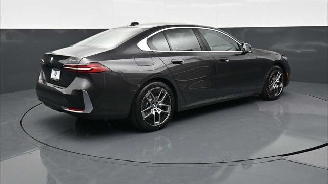 2026 BMW 5 Series 530i