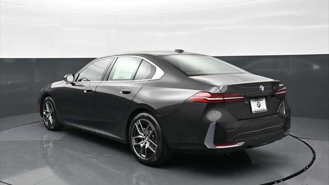 2026 BMW 5 Series 530i